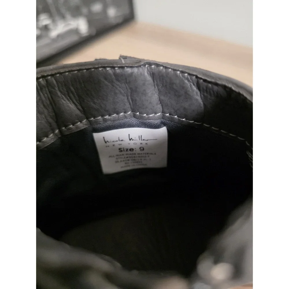 Nicole Miller Ruffle Bootie‎ Baby Girls Size 9 Gray Shimmer Side Zip